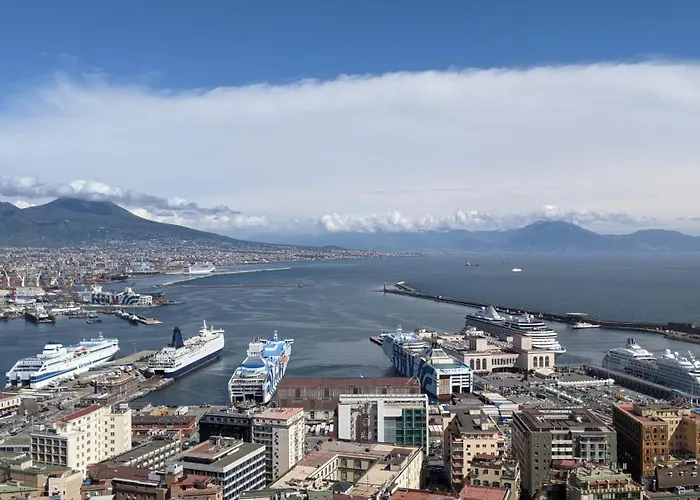 Napoli City Inn